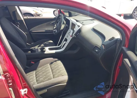 2013 Chevrolet Volt z USA, uszkodzony, nr VIN 1G1RE6E42DU143241